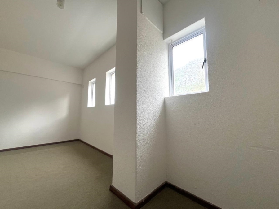 To Let 2 Bedroom Property for Rent in Muizenberg Western Cape
